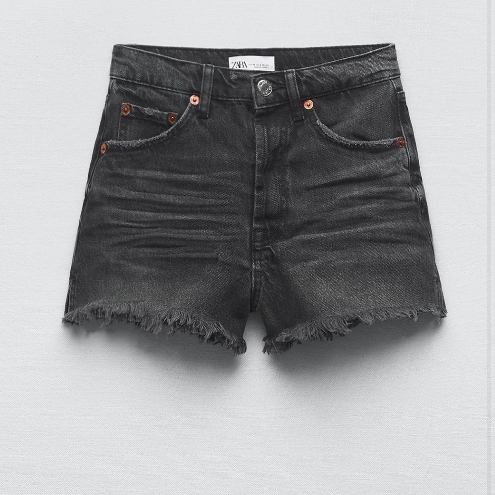 Zara Black Denim Frayed Hem Women's Shorts size 4